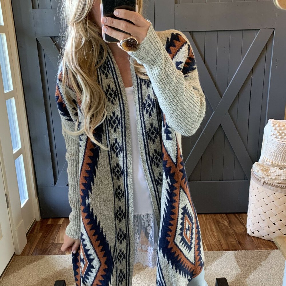 New Aztec Yellowstone Blanket Cardigan Sweater Western Southwest Grey Cozy Fall - Picture 6 of 9